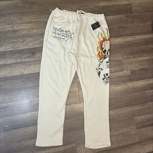 Size 2XL - White Ed Hardy Sweats With Graphics